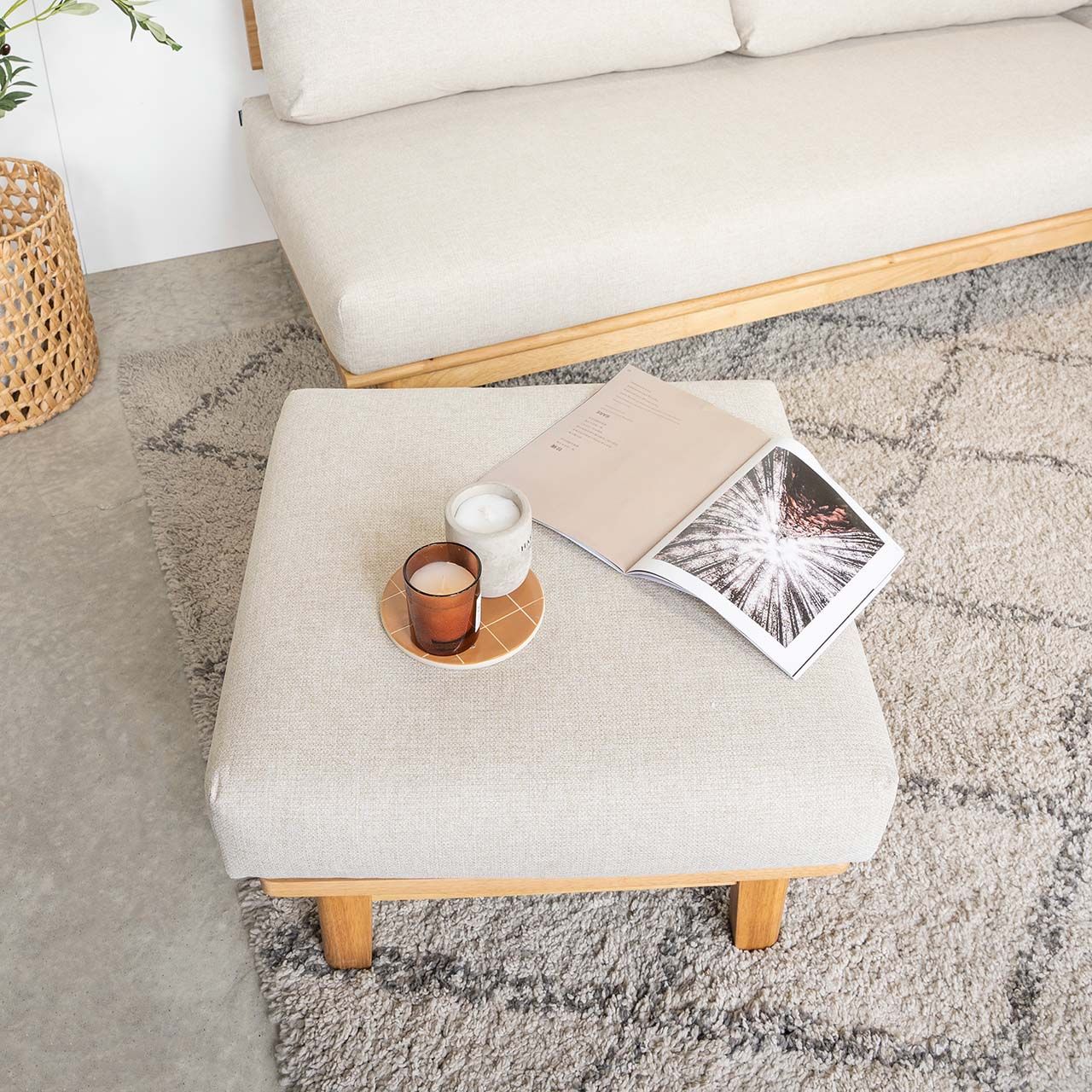 Ghế Đôn Sofa Gỗ Cao Su Tự Nhiên MOHO VLINE 601